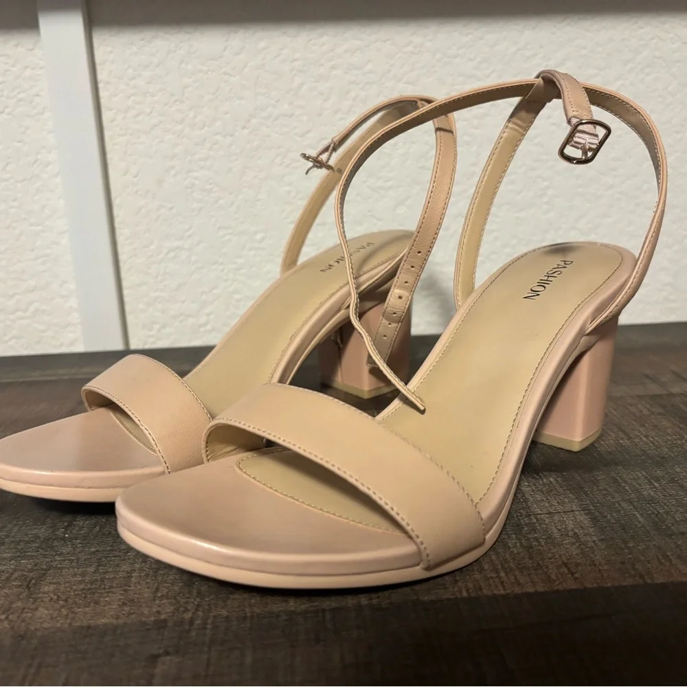Nude Convertible Heels - Pashion Brenna, Sand Leather with 3 inch Block Heel Kit - Picture 2 of 8
